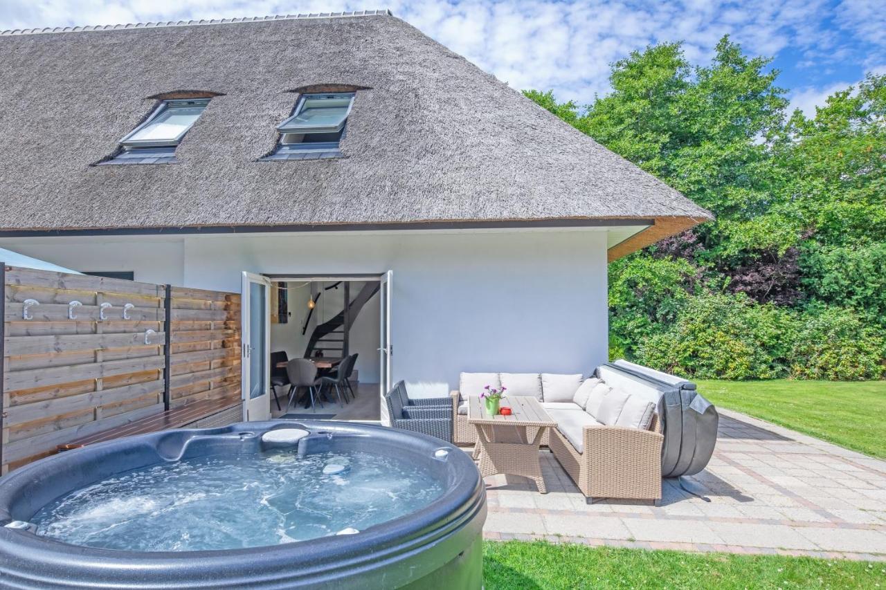 The Island Life Texel Met Jacuzzi Vila De Koog  Exterior foto
