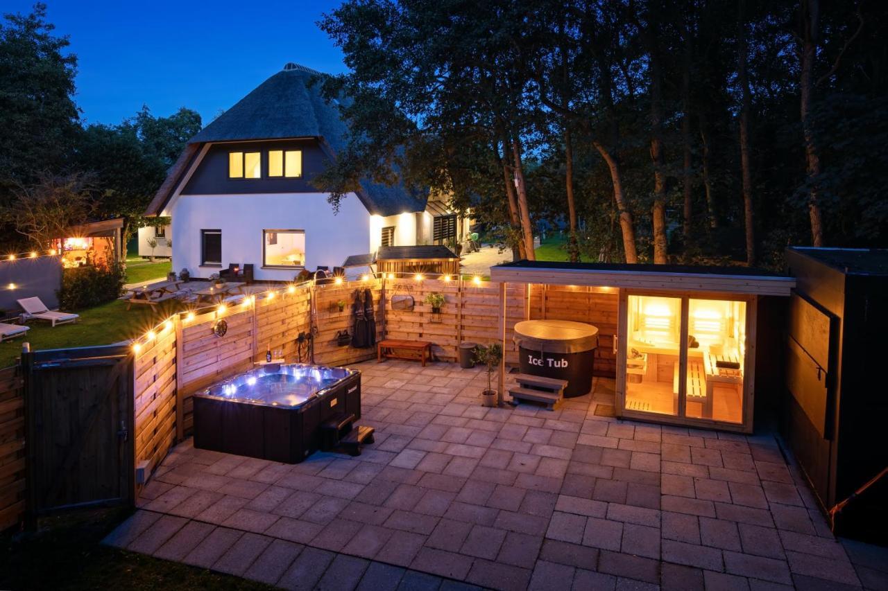 The Island Life Texel Met Jacuzzi Vila De Koog  Exterior foto