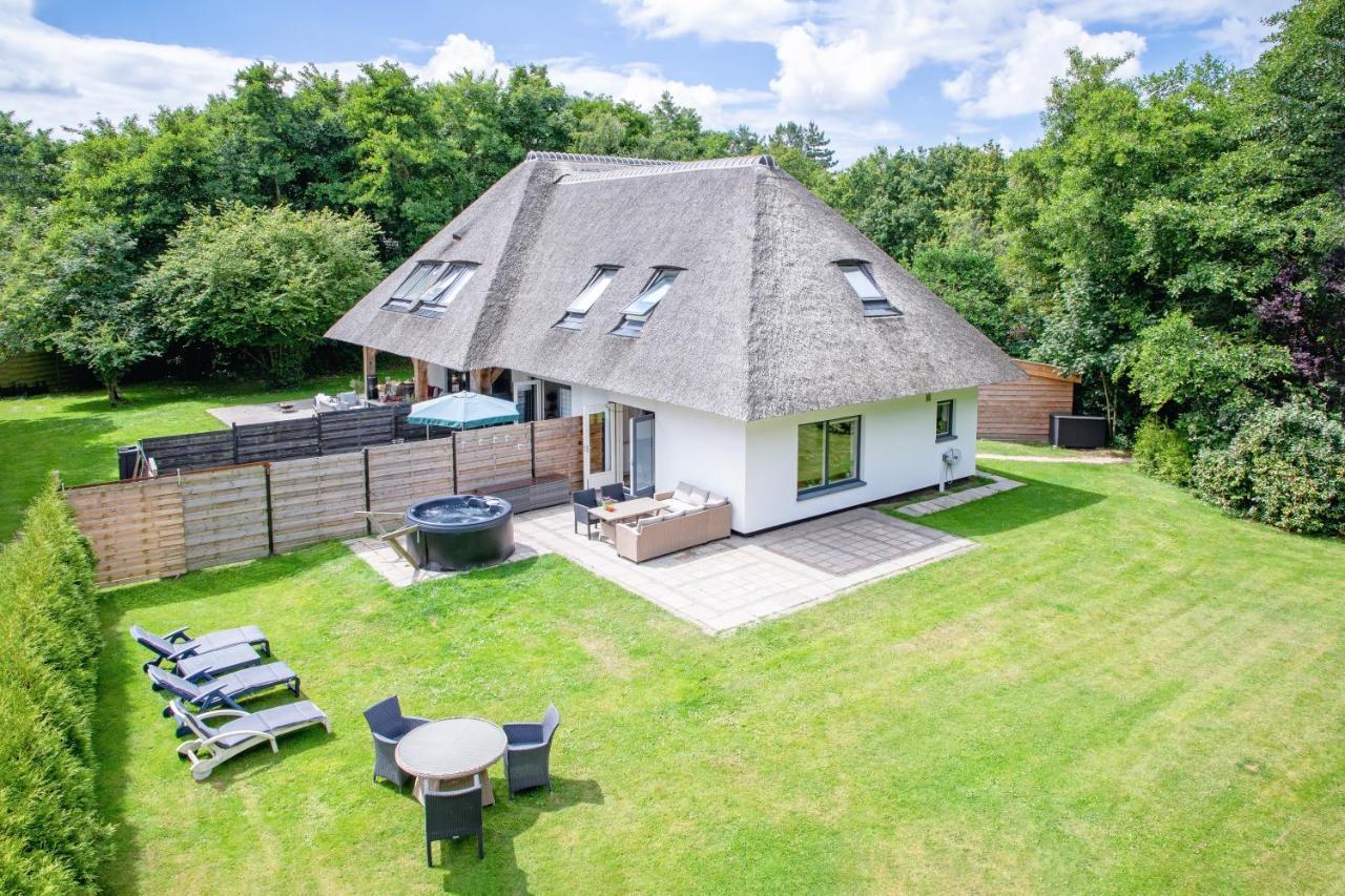 The Island Life Texel Met Jacuzzi Vila De Koog  Exterior foto